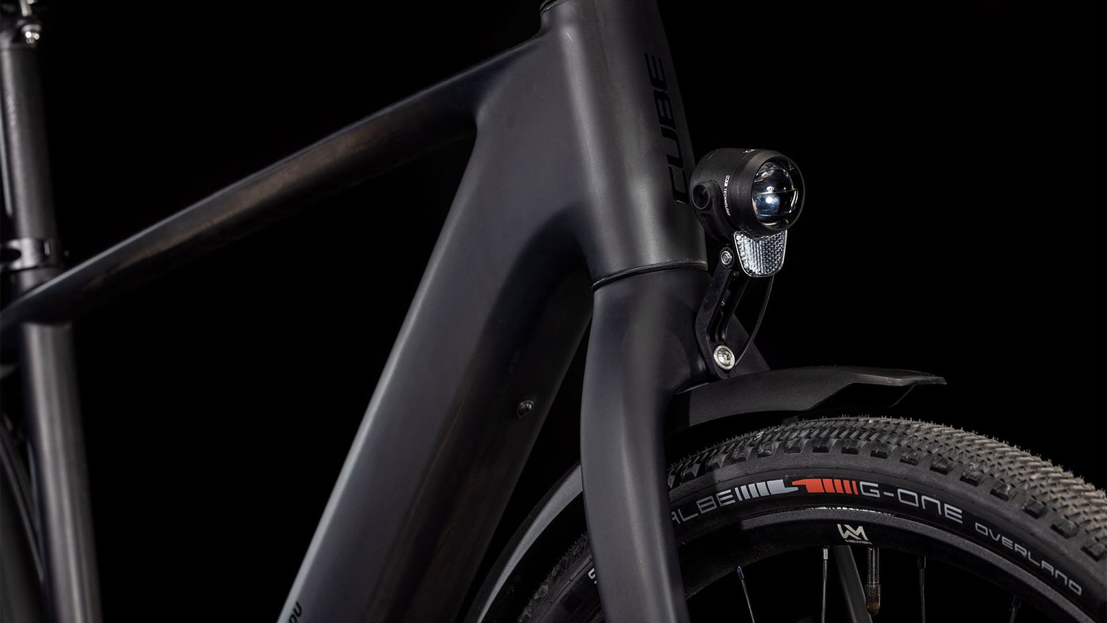 Cube 812900 20141841 Kathmandu Hybrid C62 SLX 400X carbon n black 4.jpg